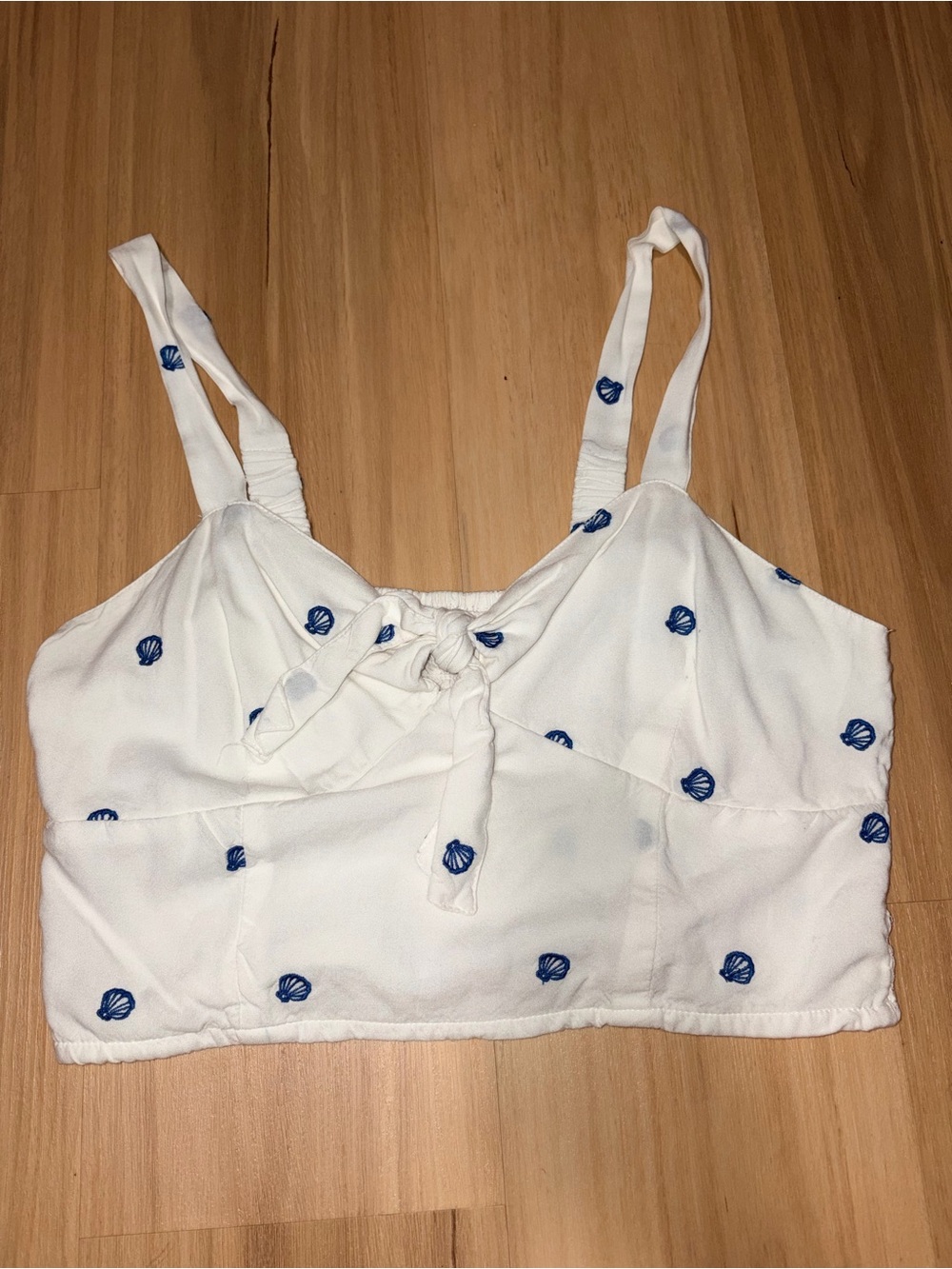 Japna White Crop Camisole with Blue Shell Motif